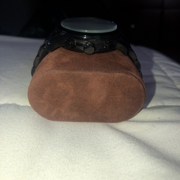 Michael Kors Watch - Picture 3 of 6